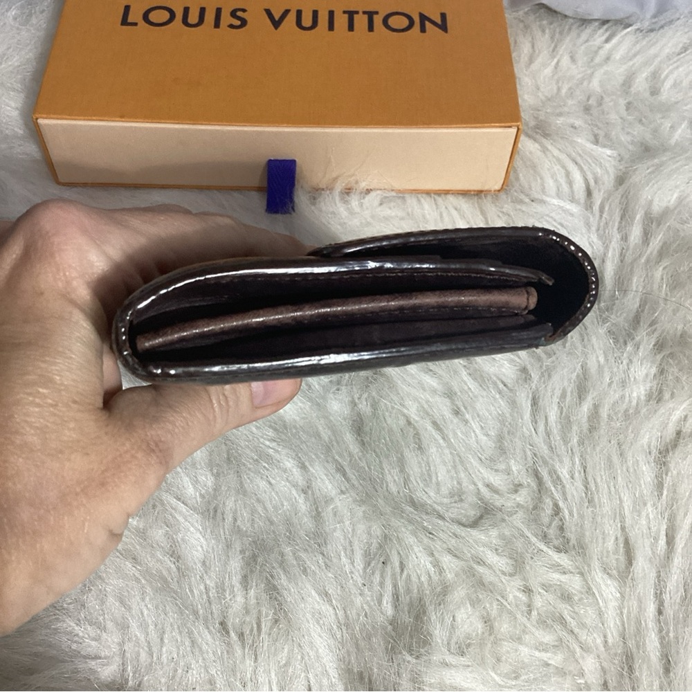 Louis Vuitton Portefeuile Sarah Monogram Vernis Long Wallet Armaranth Color - Picture 4 of 14
